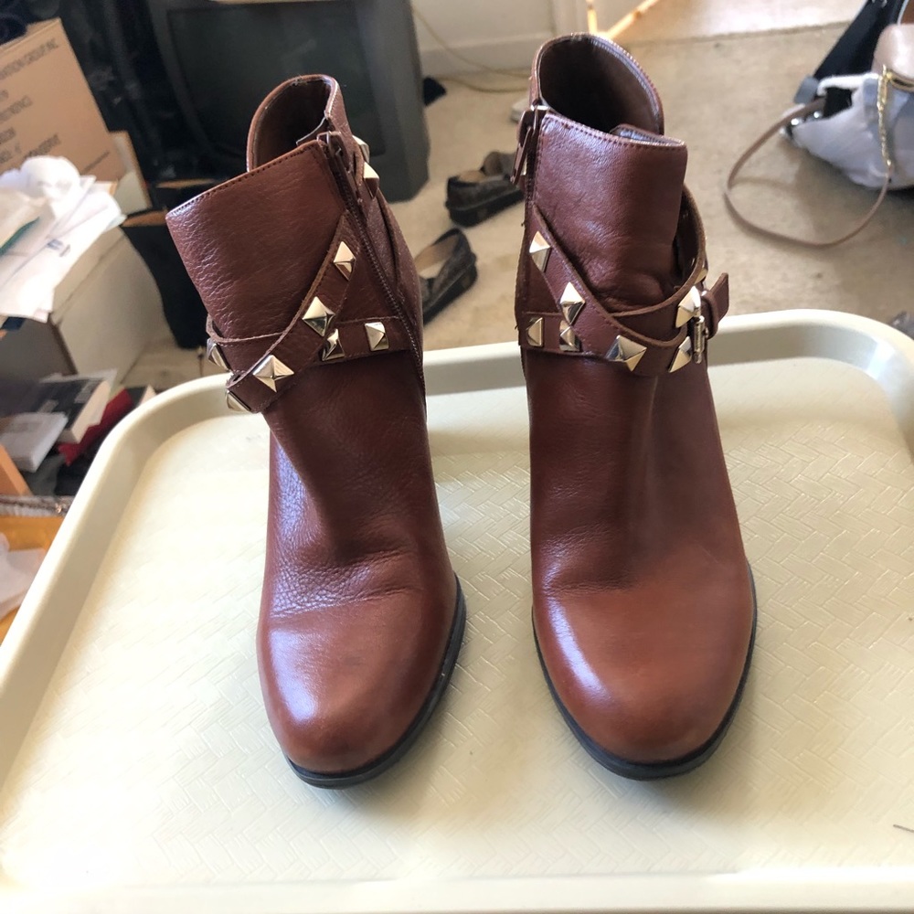 Guess boots
